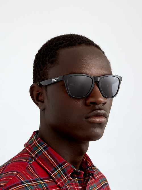 Oakley OO9013 Frogskins Unisex Square Prizm Sunglasses - Polished Black Frame