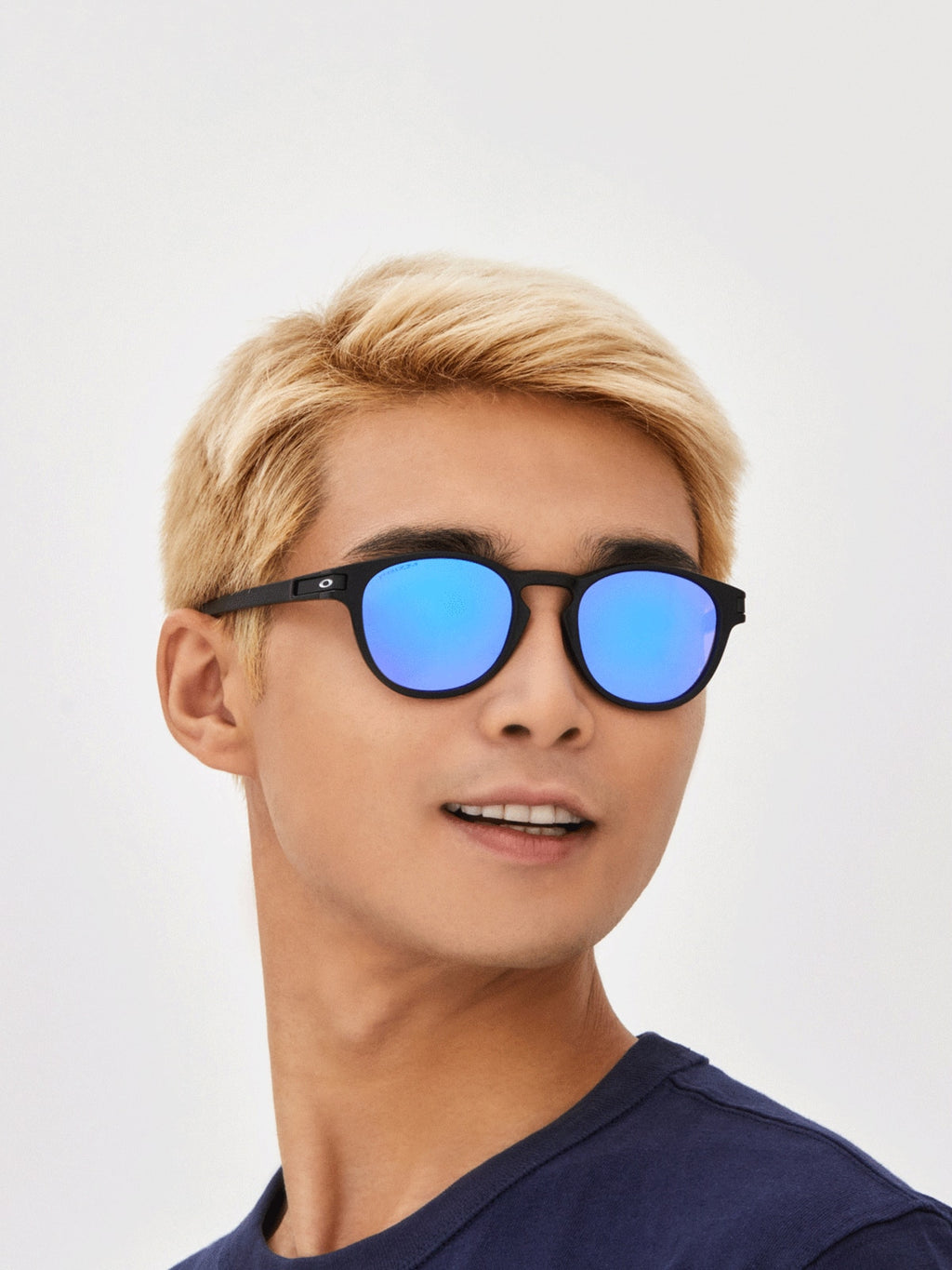 Oakley OO9265 Latch Men's Round Prizm Sunglasses